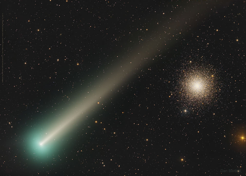 Zdjęcie przedstawia kometę Leonard przechodzącą przed kulistą gromadą gwiazd M3.
Więcej szczegółowych informacji w opisie poniżej.