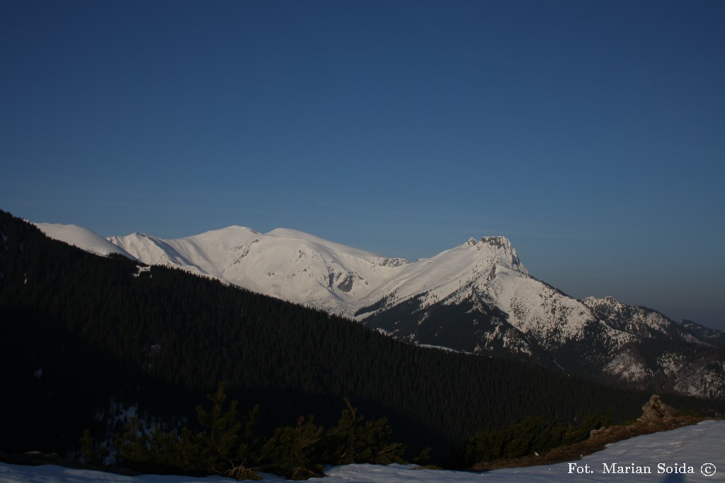 Czerwone Wierchy i Giewont ze Skupniowego Upłazu