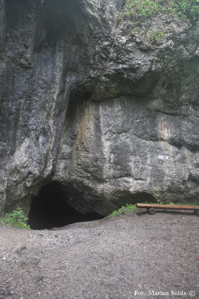 Jaskinia Dziura