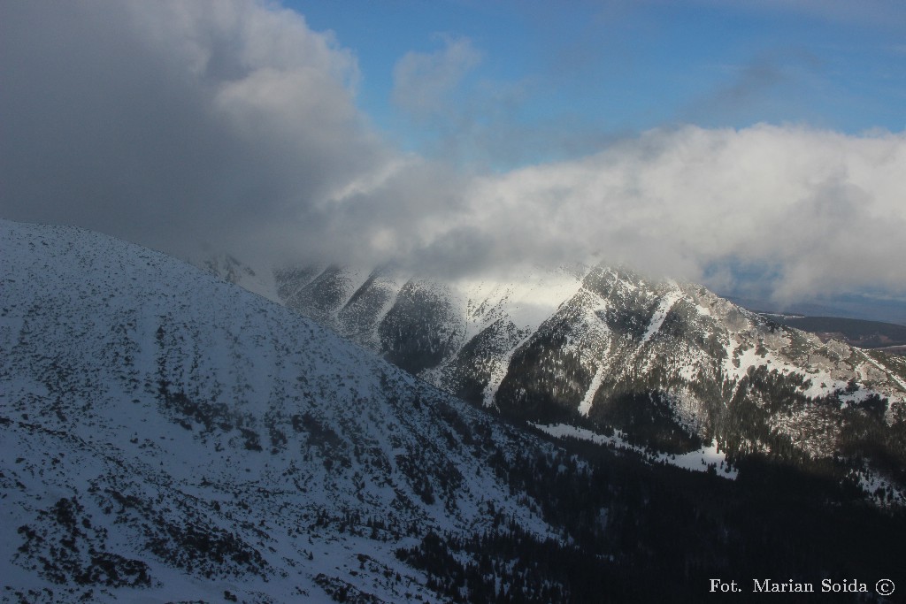 Widok na Giewont spod Kasprowego Wierchu