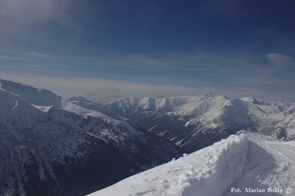 Zachodnie Tatry z Przełęczy nad Zakosy
